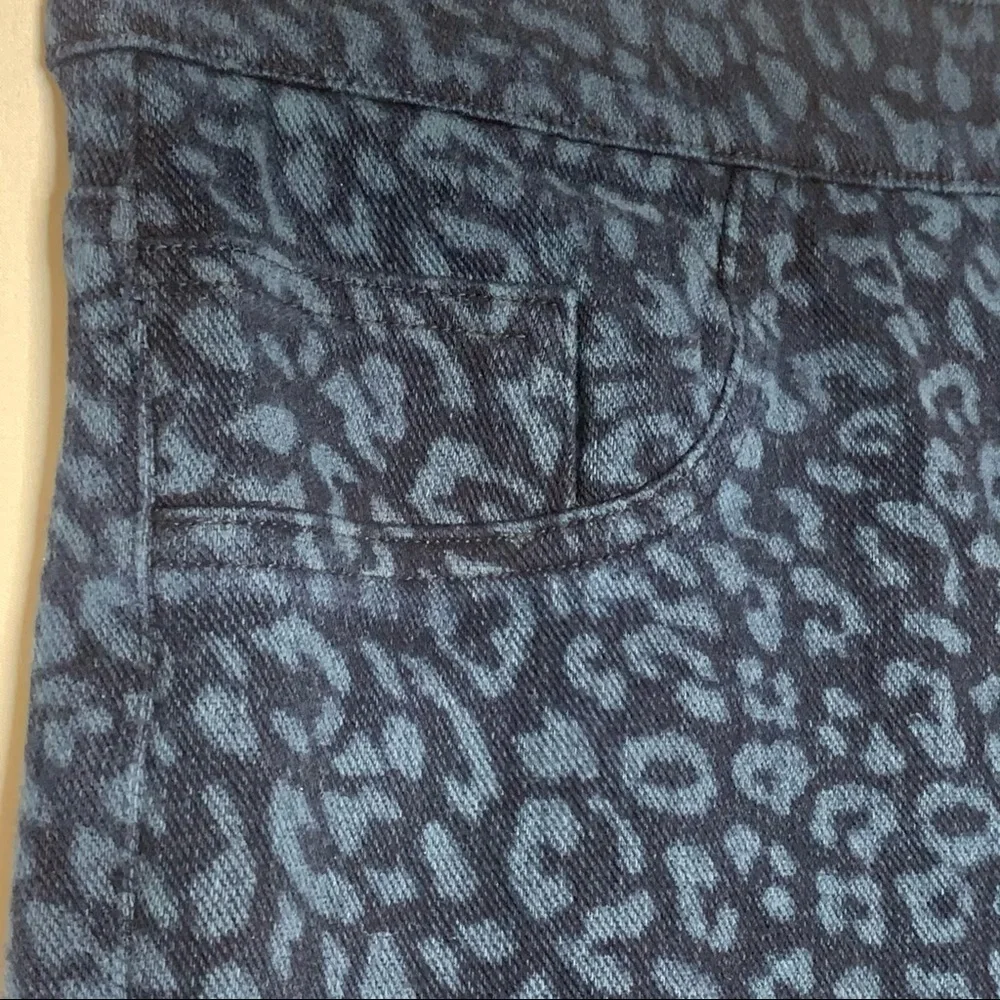 SPANX Blue Cheetah‎ Print Leggings Small